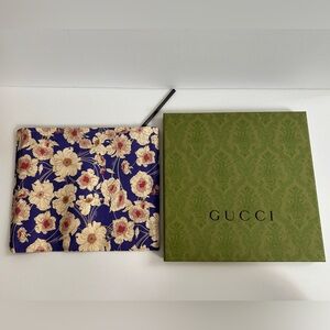 Gucci Floral Zip Pouch with Box NEW
